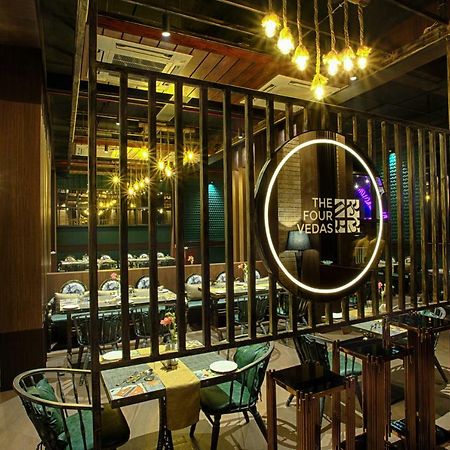 Four Vedas Hotel & Resort Siliguri Luaran gambar
