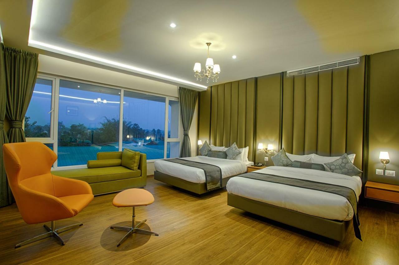 Four Vedas Hotel & Resort Siliguri Luaran gambar
